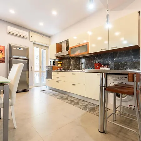 Apartament Via Mario Ruta 31 Neapol