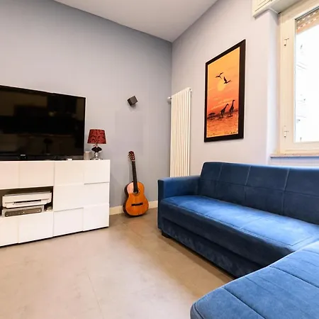 Via Mario Ruta 31 Apartament