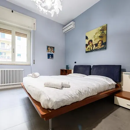 Via Mario Ruta 31 Apartament *