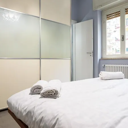 Apartament Via Mario Ruta 31 Neapol