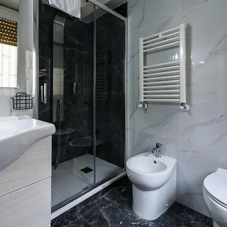 Via Mario Ruta 31 Apartament